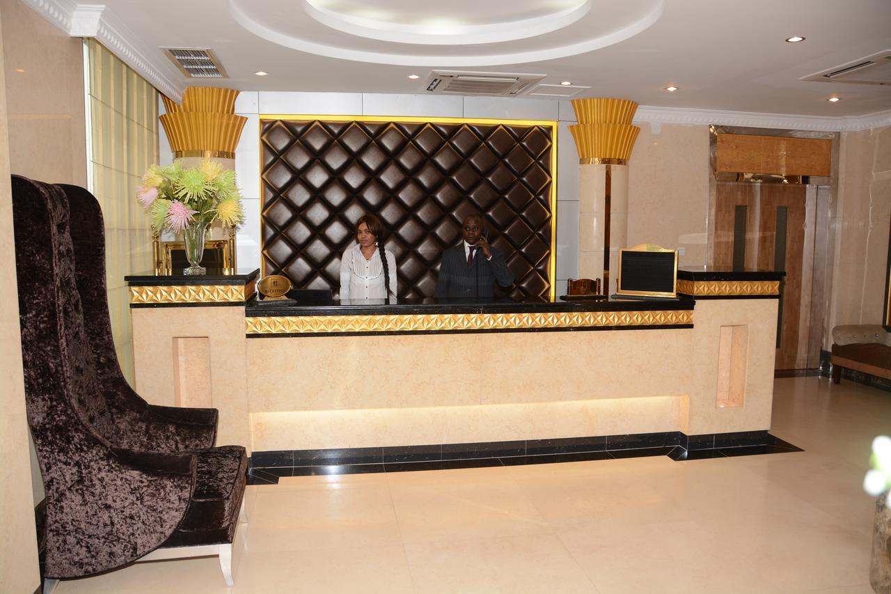 Hotel Amaritsah Браззавиль Экстерьер фото
